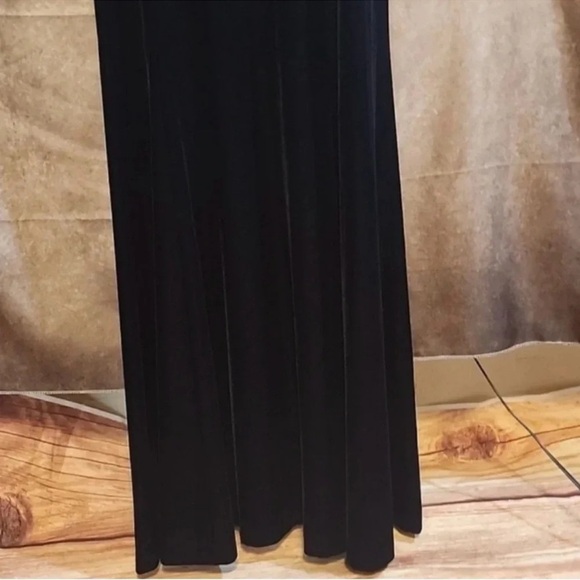 Elegant Black Evening Dress new size 10 Gala, Casino timeless black dress - Picture 4 of 8